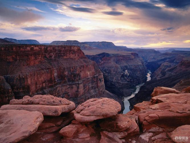 美国科罗拉多大峡谷是世界第一大峡谷